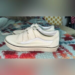 Vans Off-White/White Velcro Old Skool Sneakers